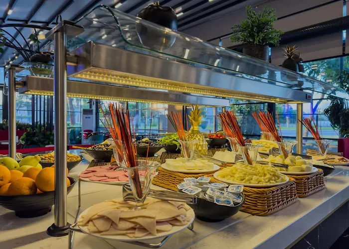 Leaf Port Hotel Antalya